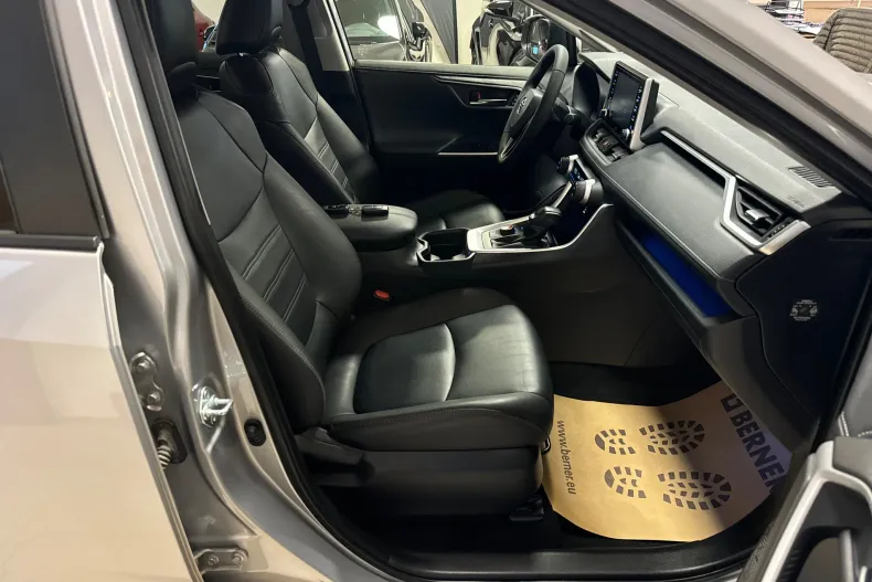Toyota RAV4 din 2021 cu 154.000 km - oferta TOY151676 - foto 25