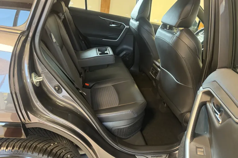 Toyota RAV4 din 2020 cu 97.195 km - oferta TOY151677 - foto 7