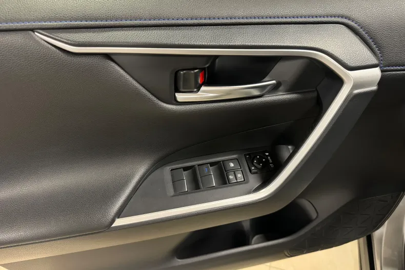 Toyota RAV4 din 2019 cu 115.000 km - oferta TOY151678 - foto 24