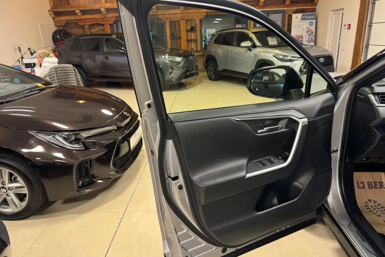 Toyota RAV4 din 2019 cu 115.000 km - oferta TOY151678 - foto 25