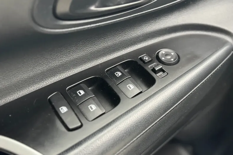 Hyundai BAYON din 2022 cu 100.000 km - oferta HYU151679 - foto 26