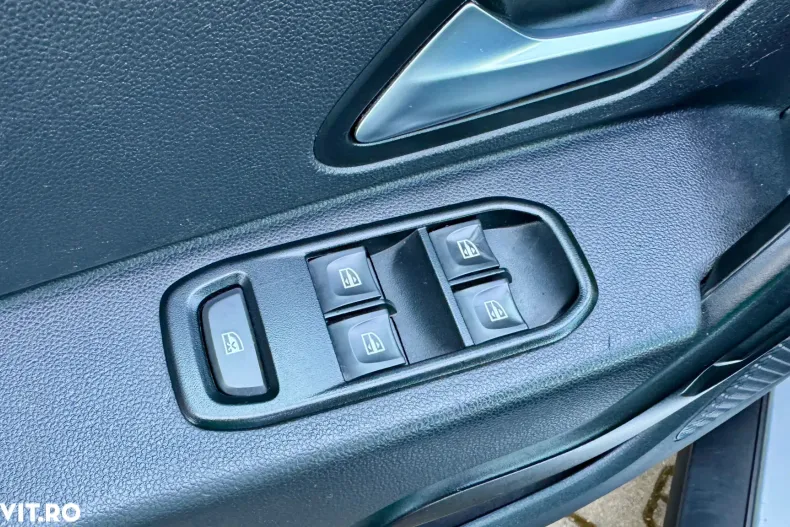 Dacia Duster din 2022 cu 178.998 km - oferta DAC151682 - foto 11