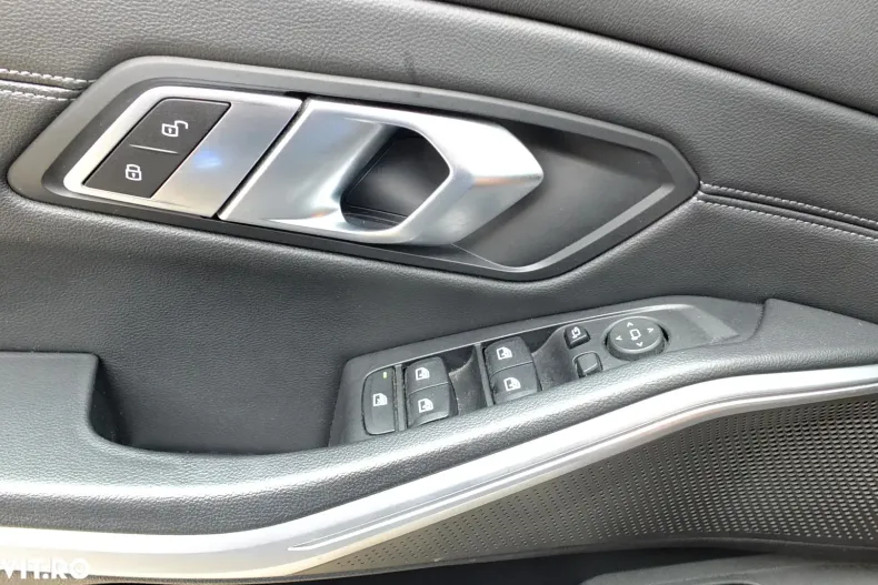 BMW Seria 3 din 2020 cu 161.600 km - oferta BMW151685 - foto 21