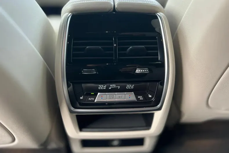 BMW X6 din 2021 cu 83.021 km - oferta BMW151695 - foto 23