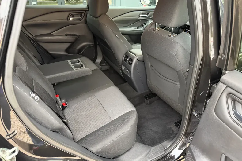 Nissan Qashqai din 2023 cu 47.600 km - oferta NIS151700 - foto 27