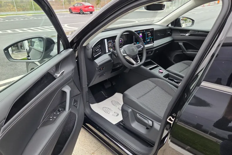 Volkswagen Tiguan din 2025 cu 1.500 km - oferta VOL151705 - foto 12