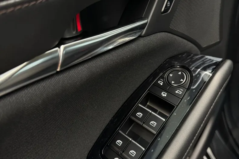 Mazda 3 din 2025 cu 0 km - oferta MAZ151714 - foto 4