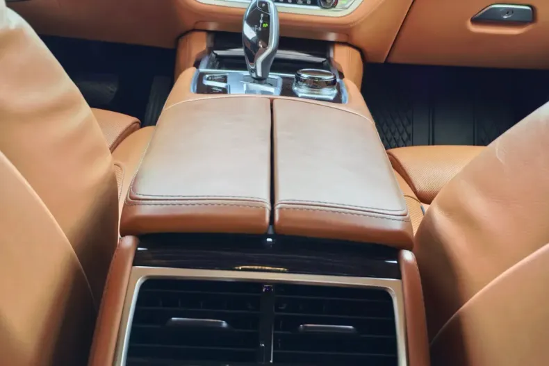 BMW Seria 7 din 2020 cu 85.000 km - oferta BMW151724 - foto 8