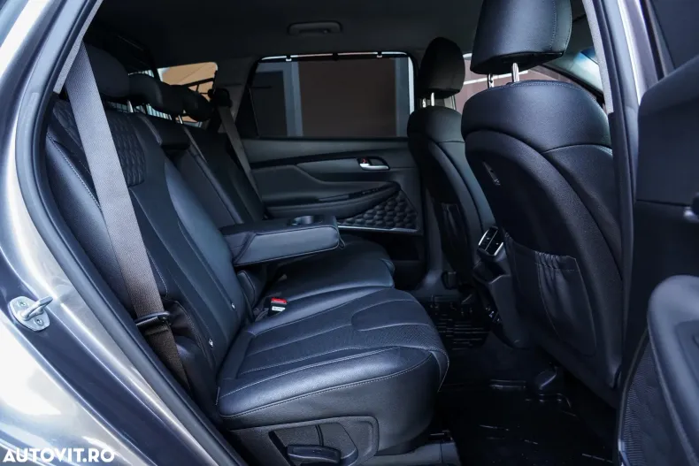 Hyundai SANTA FE din 2019 cu 160.781 km - oferta HYU151734 - foto 9