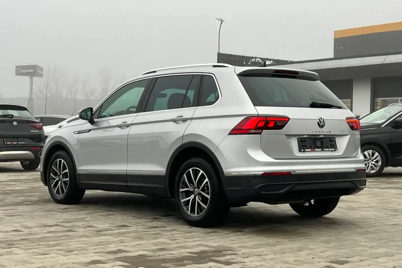 Volkswagen Tiguan din 2022 cu 180.000 km - oferta VOL151743 - foto 4