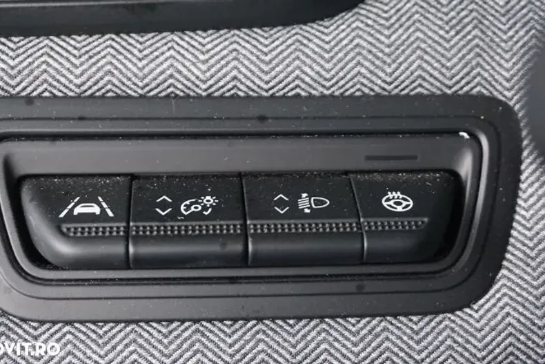 Renault Clio din 2023 cu 13.748 km - oferta REN151753 - foto 13