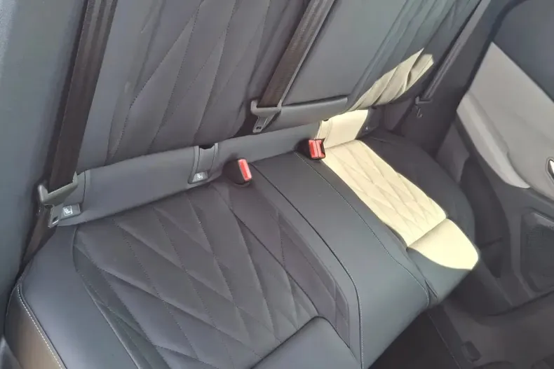 Ford Explorer din 2024 cu 4.500 km - oferta FOR151763 - foto 12