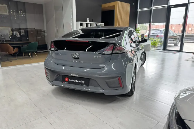 Hyundai IONIQ din 2021 cu 98.815 km - oferta HYU151774 - foto 2