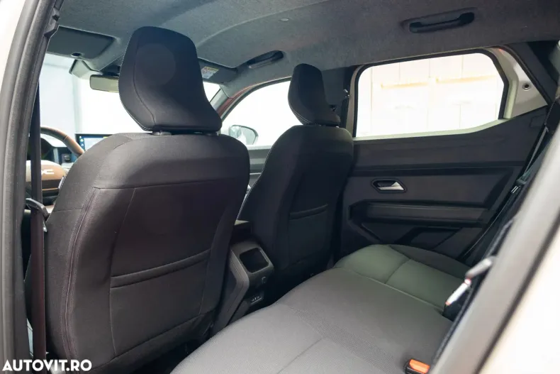 Dacia Duster din 2025 cu 10 km - oferta DAC151776 - foto 17