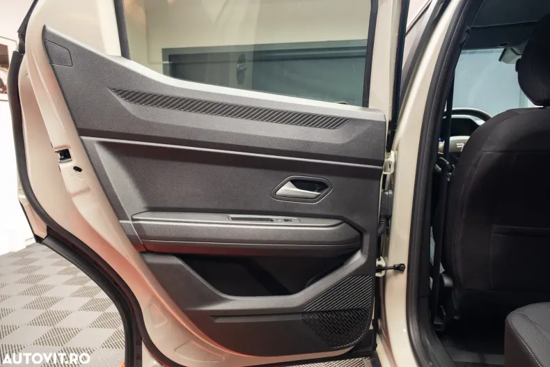 Dacia Duster din 2025 cu 10 km - oferta DAC151776 - foto 24