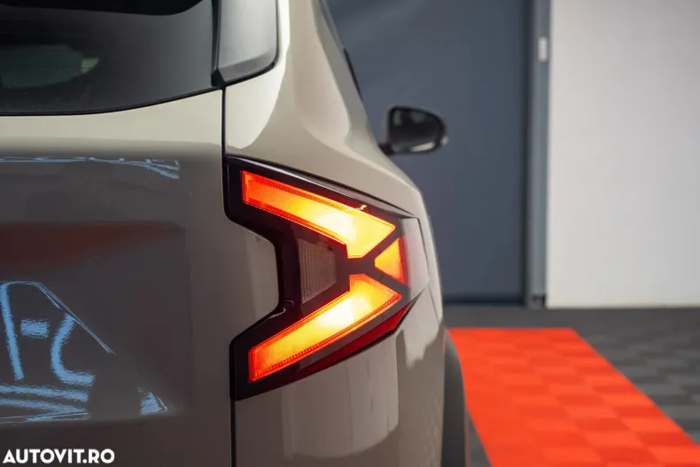 Dacia Duster din 2025 cu 10 km - oferta DAC151776 - foto 29
