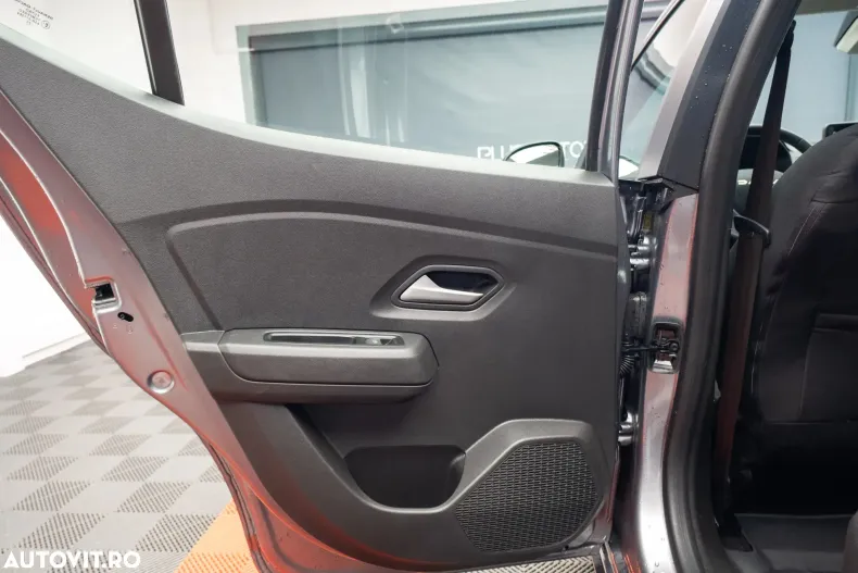 Dacia Sandero Stepway din 2025 cu 10 km - oferta DAC151777 - foto 29