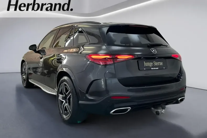 Mercedes-Benz GLC 300 din 2023 cu 45.877 km - oferta MER151782 - foto 4