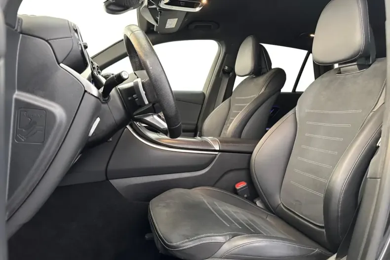 Mercedes-Benz GLC 300 din 2023 cu 45.877 km - oferta MER151782 - foto 10