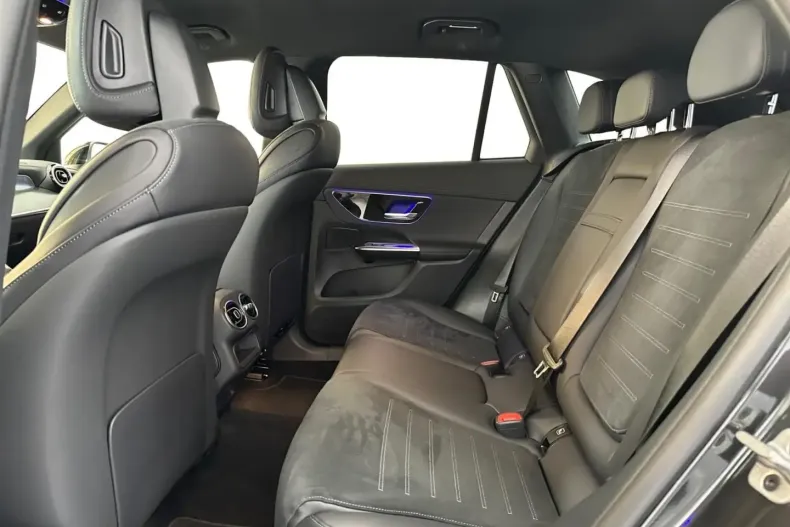 Mercedes-Benz GLC 300 din 2023 cu 45.877 km - oferta MER151782 - foto 11