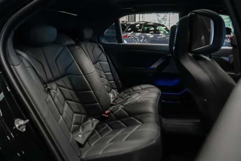 BMW 740 din 2023 cu 55.256 km - oferta BMW151789 - foto 15