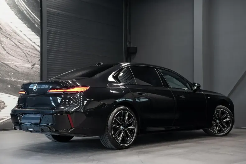 BMW 740 din 2023 cu 55.256 km - oferta BMW151789 - foto 18