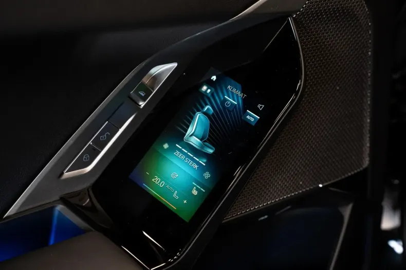 BMW 740 din 2023 cu 55.256 km - oferta BMW151789 - foto 27