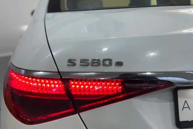 Mercedes-Benz S 580 din 2024 cu 24.900 km - oferta MER151794 - foto 11