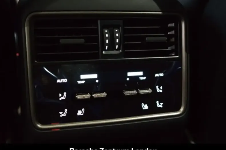 Porsche Cayenne din 2024 cu 29.950 km - oferta POR151798 - foto 37