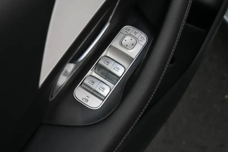 Mercedes-Benz GLE 350 din 2024 cu 25.044 km - oferta MER151811 - foto 15