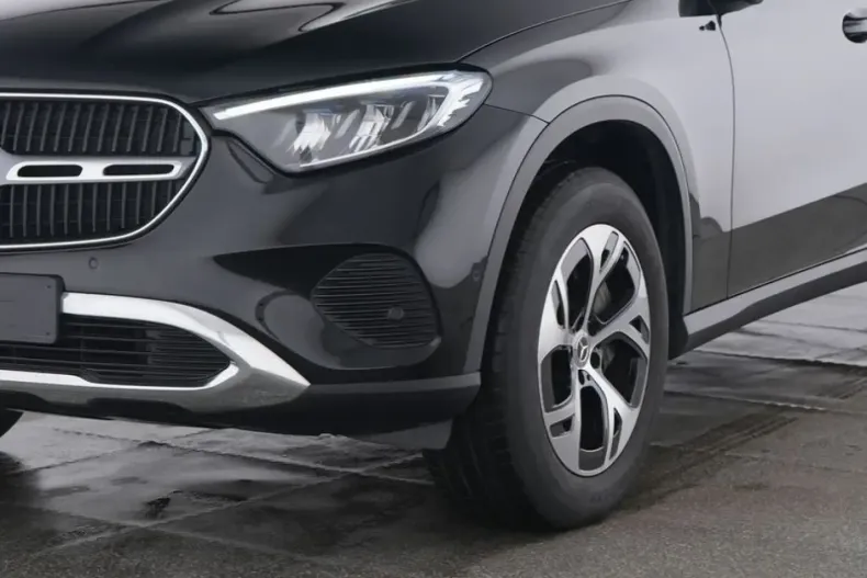 Mercedes-Benz GLC 300 din 2024 cu 37.192 km - oferta MER151817 - foto 2