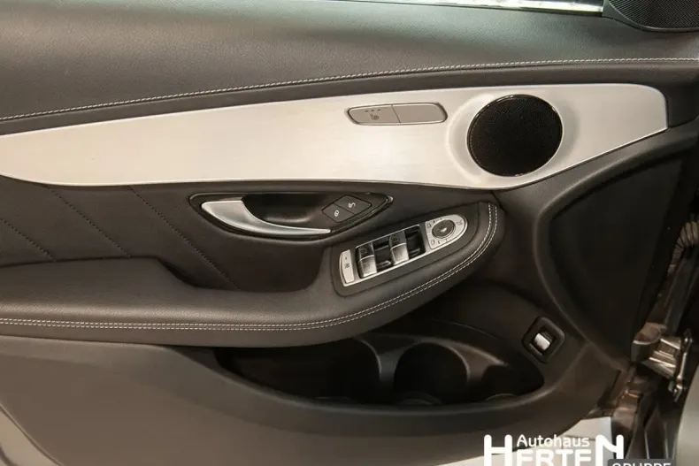 Mercedes-Benz GLC 300 din 2023 cu 43.963 km - oferta MER151819 - foto 9