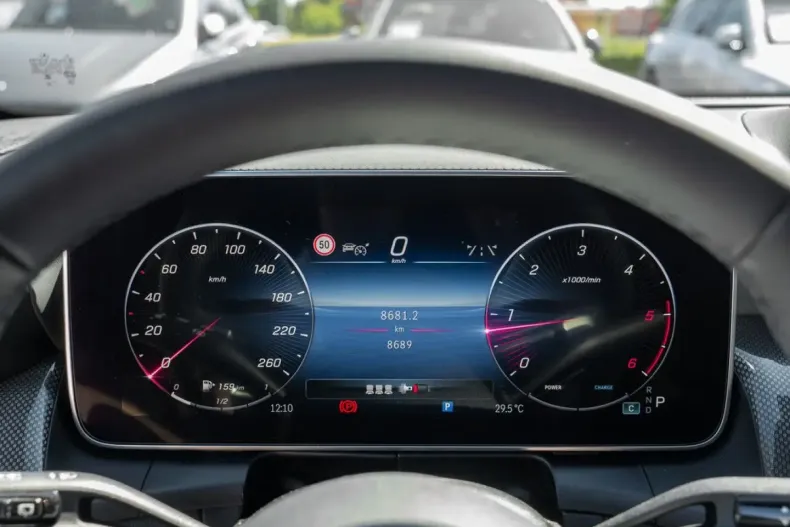 Mercedes-Benz GLC 300 din 2024 cu 8.684 km - oferta MER151821 - foto 13