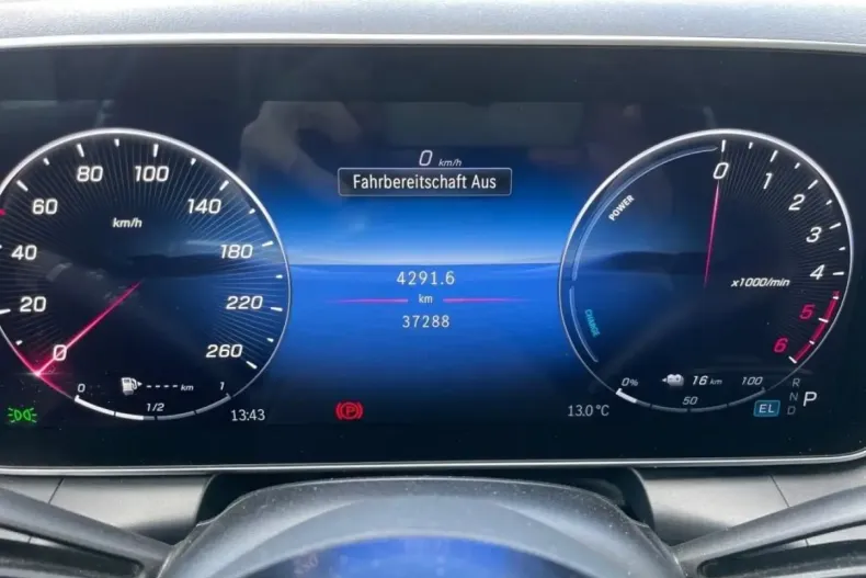 Mercedes-Benz GLC 300 din 2024 cu 37.728 km - oferta MER151822 - foto 13