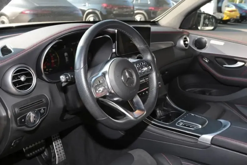 Mercedes-Benz GLC 300 din 2023 cu 12.150 km - oferta MER151823 - foto 5