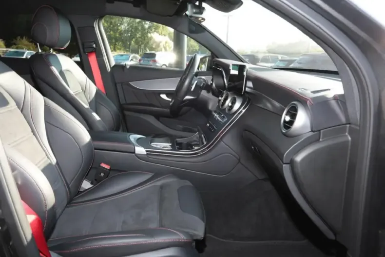 Mercedes-Benz GLC 300 din 2023 cu 12.150 km - oferta MER151823 - foto 7