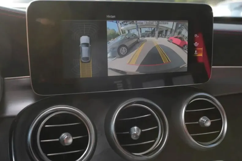 Mercedes-Benz GLC 300 din 2023 cu 12.150 km - oferta MER151823 - foto 15