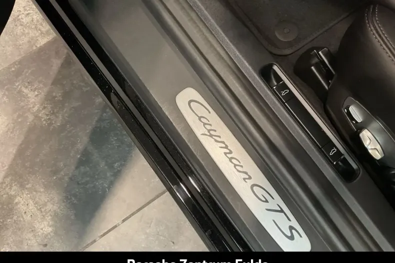 Porsche Cayman din 2023 cu 10.900 km - oferta POR151826 - foto 18