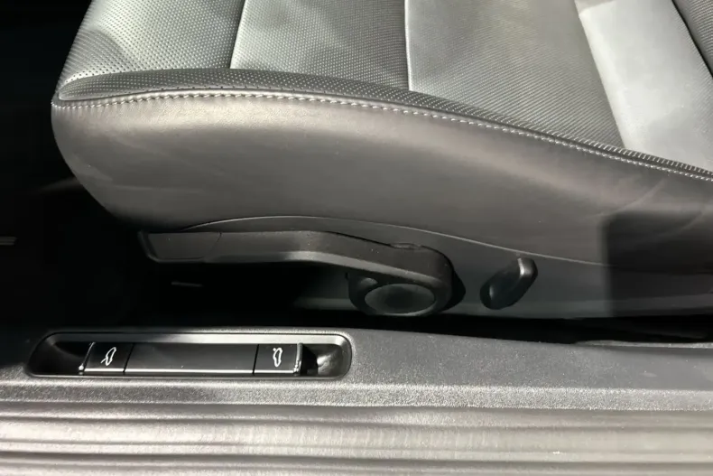 Porsche Cayman din 2024 cu 15.100 km - oferta POR151827 - foto 21