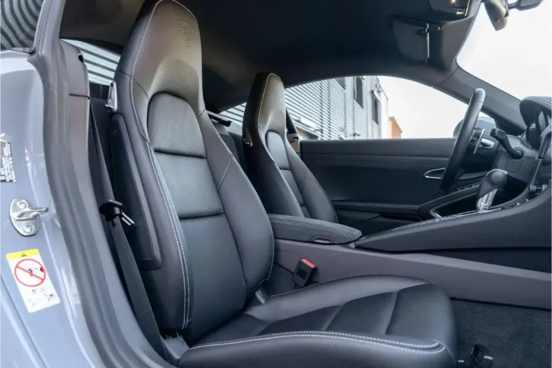 Porsche Cayman din 2024 cu 17.500 km - oferta POR151829 - foto 26