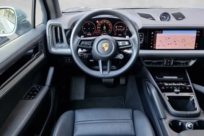 Porsche Cayenne din 2024 cu 17.400 km - oferta POR151837 - foto 4