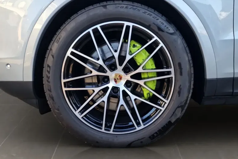 Porsche Cayenne din 2024 cu 17.400 km - oferta POR151837 - foto 15