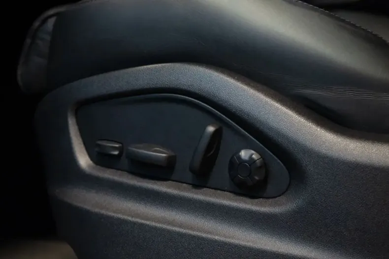 Porsche Cayenne din 2023 cu 36.222 km - oferta POR151841 - foto 14