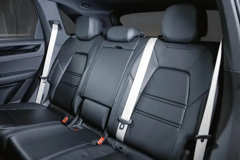 Porsche Cayenne din 2023 cu 34.600 km - oferta POR151843 - foto 22