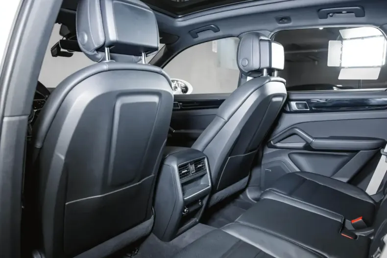 Porsche Cayenne din 2023 cu 34.600 km - oferta POR151843 - foto 23