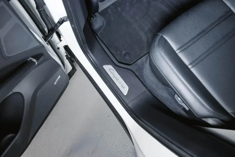 Porsche Cayenne din 2023 cu 34.600 km - oferta POR151843 - foto 27