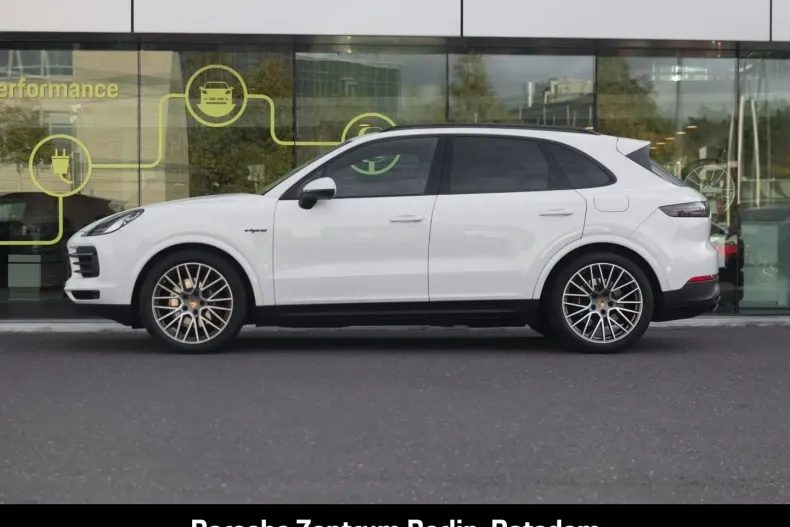 Porsche Cayenne din 2023 cu 34.828 km - oferta POR151844 - foto 2