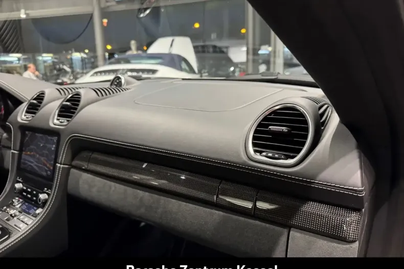 Porsche Cayman din 2024 cu 18.990 km - oferta POR151845 - foto 19