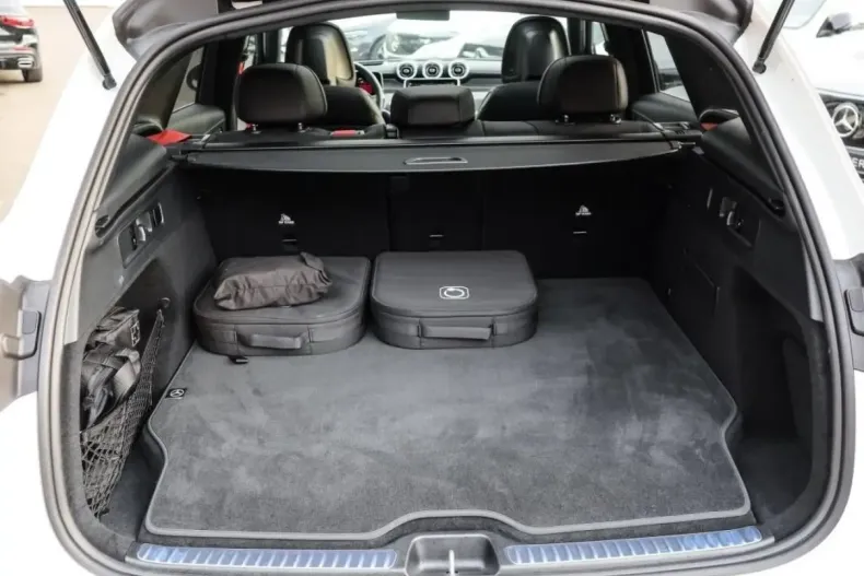 Mercedes-Benz GLC 300 din 2025 cu 7.916 km - oferta MER151847 - foto 9