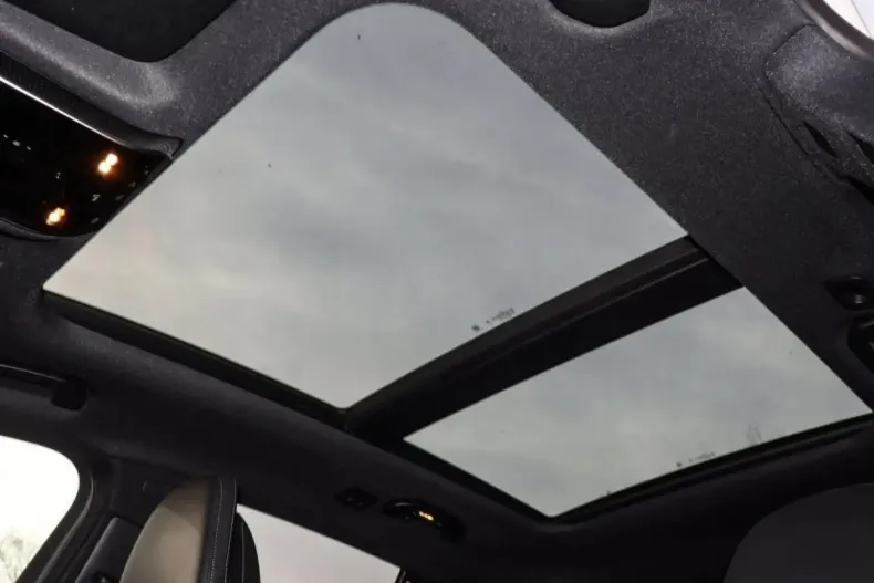 Mercedes-Benz GLC 300 din 2025 cu 7.916 km - oferta MER151847 - foto 10